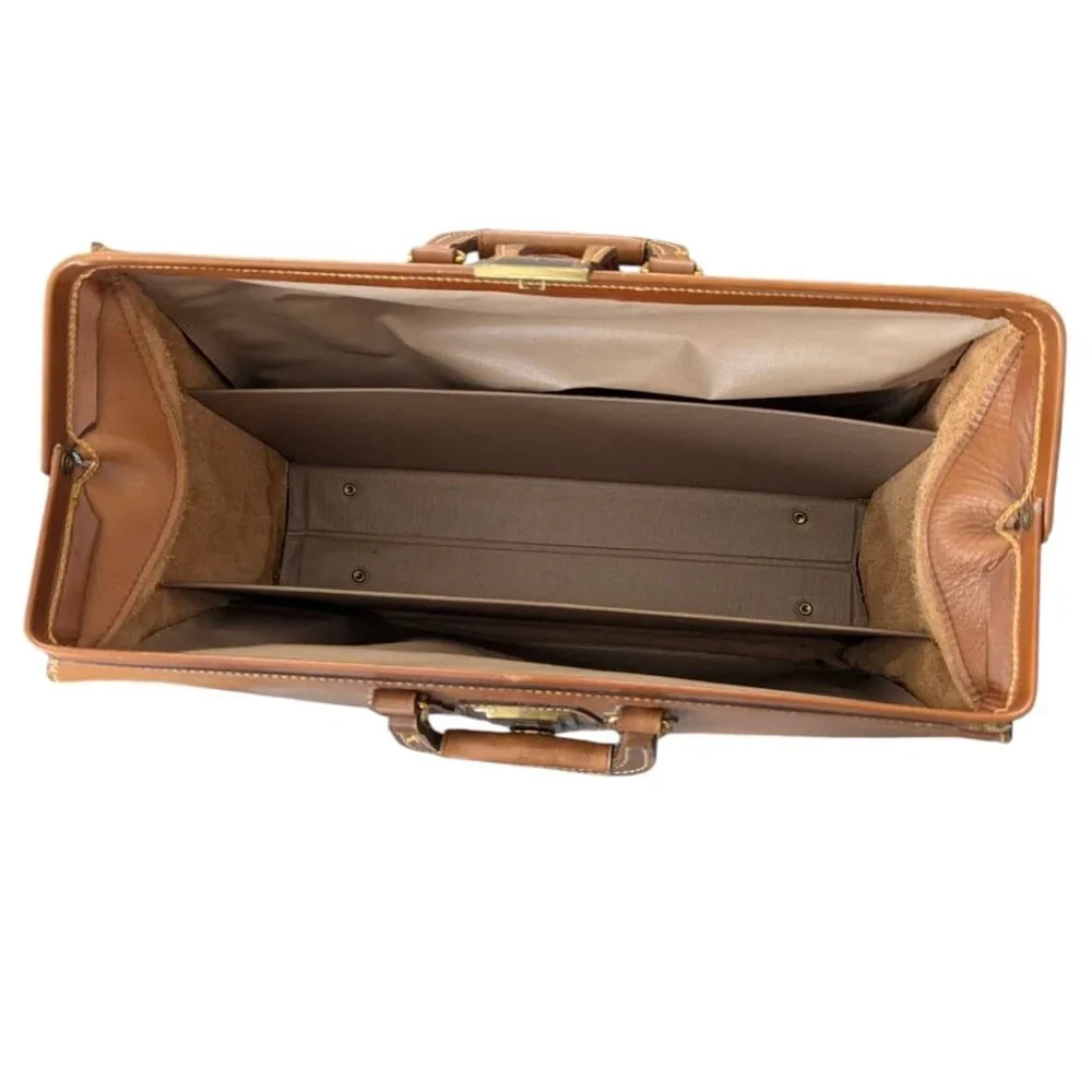 Vintage 1950s/1960s Leather Expandable hinged mouth Briefcase w locking latch